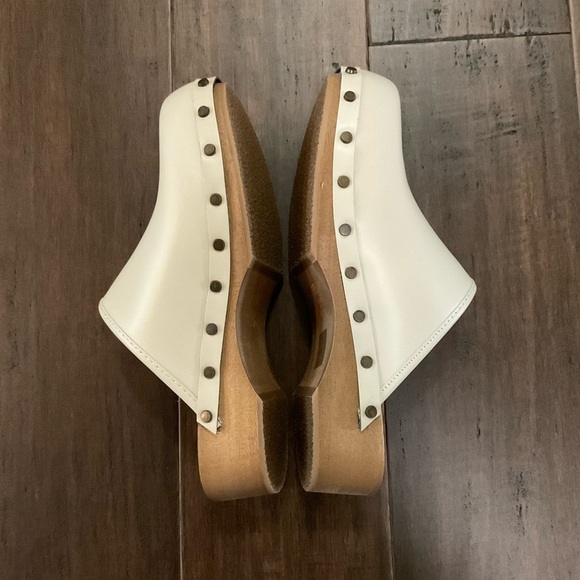 M. Gemi The Greta Ivory Leather Studded Lightweight Platform Clog 35.5 US 5.5 - Picture 7 of 8